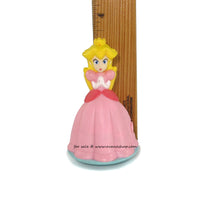 Mario Princess Peach Figure Toy 2008 Nintendo Loose